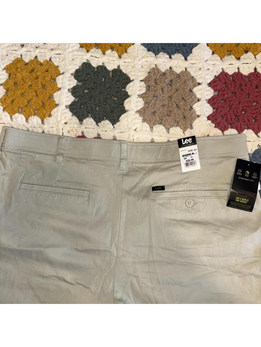 Lee Extreme Motion NEW $40 Men's Size 42 straight Fit Khaki Shorts Moisture Wick - Picture 7 of 7